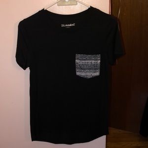 Stranded Black Tee with Black&White Pattern Pocket